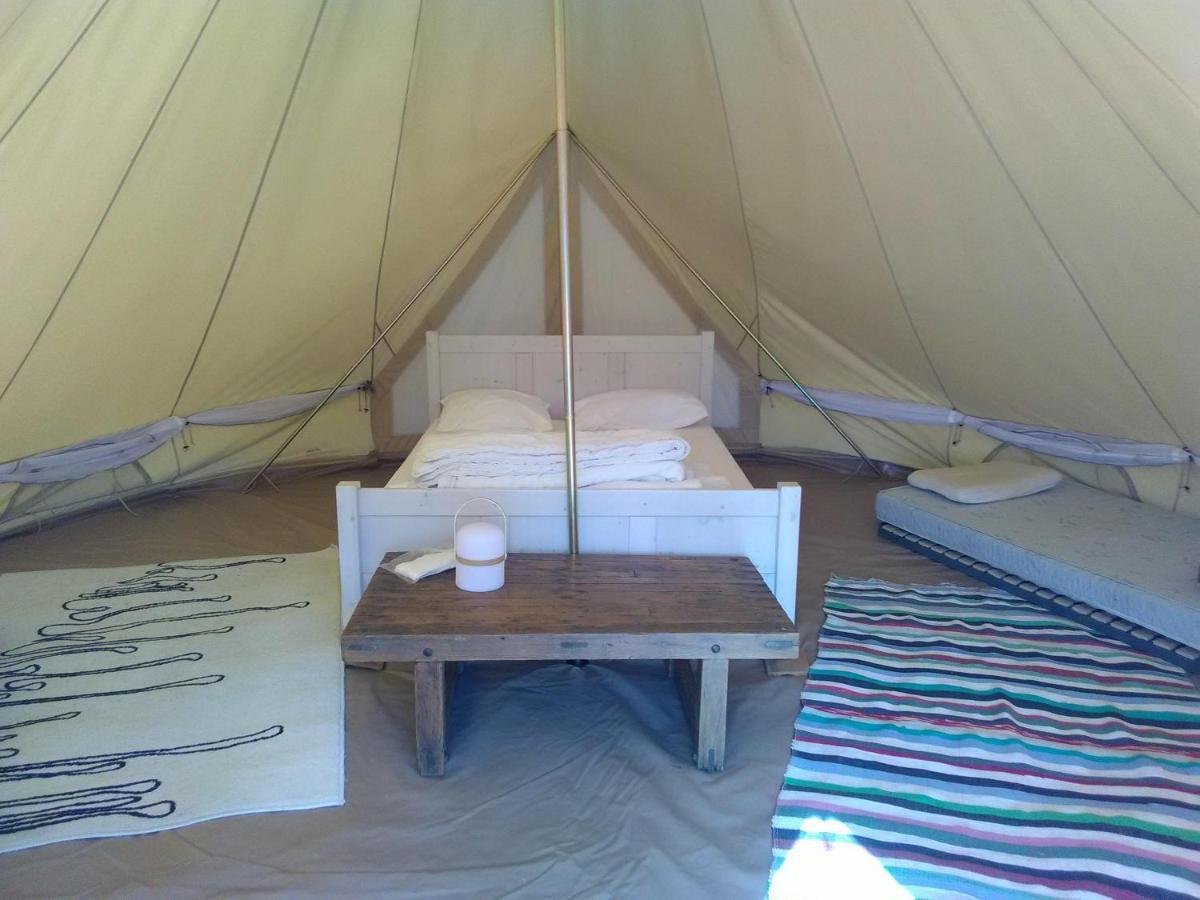 Luxury tent Tentes Bohemes Dans Un Ecolieu Avec Piscine Hors-Sol *