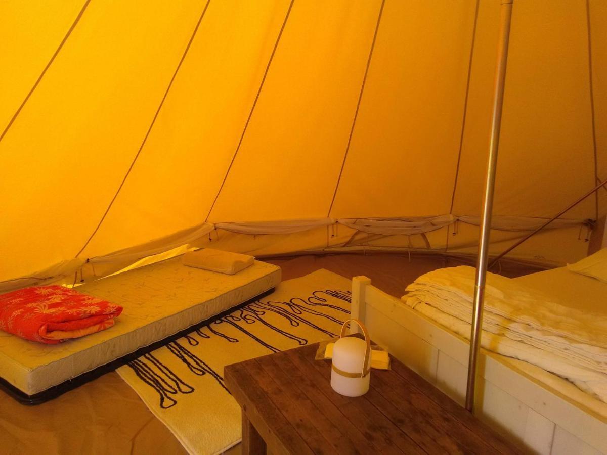 Luxury tent Tentes Bohemes Dans Un Ecolieu Avec Piscine Hors-Sol Peault