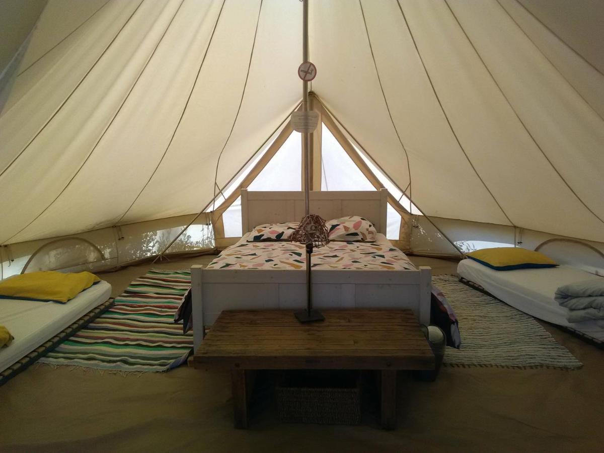 Luxury tent Tentes Bohemes Dans Un Ecolieu Avec Piscine Hors-Sol Peault